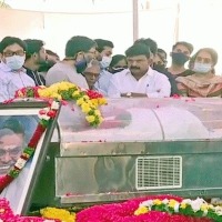 Perni Nani pays tributes to Sirivennela Sitharamasastri