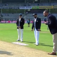 2nd Test India win the toss and elect to bat