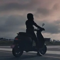 Delhi Girl Gets SEX On Scooter License Plate Women Commission steps in