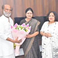 Sasikala met Rajinikanth in Chennai