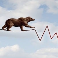 Omicron fears sink US stocks