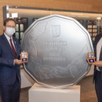 Special coin honors Israeli medical staff for fighting Covid