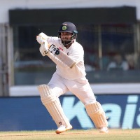 Team India set target to South Africa in Centurion test