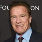 Arnold Schwarzeneggar giving divorce to his wife