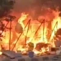 Fire Accident in Hyderabad 40 huts changed as ashes