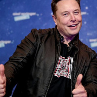 what Elon Musks advice is to young people
