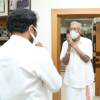 Kishan Reddy visits senior actor Kota Srinivasarao