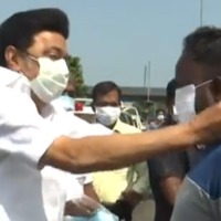 tamil CM Stalin distributes masks to people