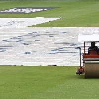 Umpires calls Lunch Break as rain continues in Johannesburg 