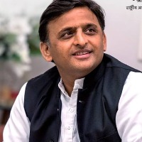 Akhilesh Yadav says BJP wickets has falling down in a hurry