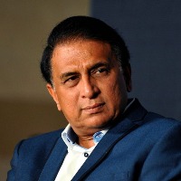 Gavaskar opines on Team India tactics on third test