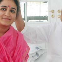 Mulayam Singh daughter in law Aparna Yadav likely to join BJP