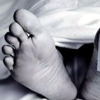 sons quarrel at mother dead body for assets 
