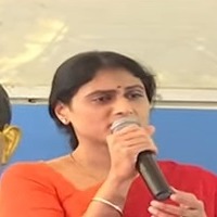 sharmila slams kcr