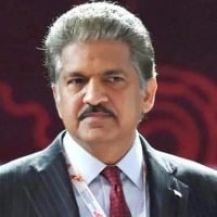 Anand Mahindra Responds To Humiliation Faced By A Farmer in Mahindra Show Room