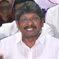 Bopparaju attends employees relay hunger strikes in Vijayanagaram 