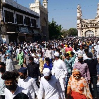 Protest, shutdown in old Hyderabad over attack on Owaisi