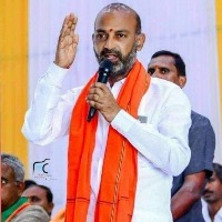 Bandi Sanjay fires on CM KCR