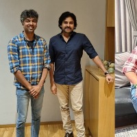 Pawan Kalyan's candid discussions with Tamil lyricist