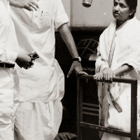 Lata Mangeshkar revealed that she was being poisoned slowly