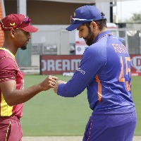 3rd ODI: India make four changes as they win toss and elect to bat against WI