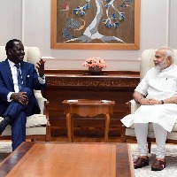 Former Kenya PM Odinga calls on PM Modi