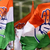 Telangana Congress To Hire Pks Ex aide For Poll Plot 