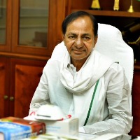 kcr reaches airport