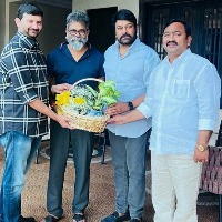 'Pushpa' director joins hands with megastar Chiranjeevi