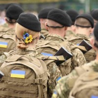 EU countries helps Ukraine by providing weapons 