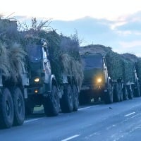 Russia Ukraine war news updates  64kme Russian military convoy heads towards Kyiv