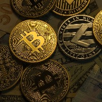 Bitcoin now has higher market cap than Russian currency