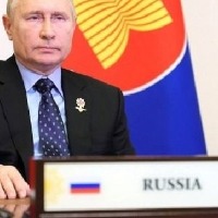 russian president putin warns to nations again