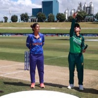 Team India won the toss and opt to bat first against pak in world cup match