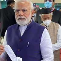 PM Buys Pune Metro Ticket For Inaugural Ride