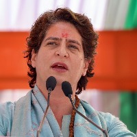 Priyanka to lead all-women march in Lucknow