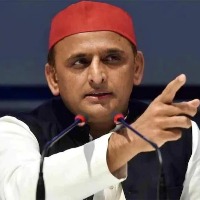 Akhilesh Message To Cadre To Not To Watch TVs