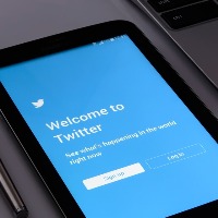 Twitter rolls back users access to chronological timeline by default