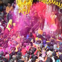 Holi spreads colours of joy in Braj mandal to dispel Covid gloom