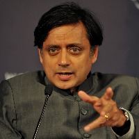 Shashi Tharoor pulls up a netizen for misspelling Kerala as 'karela'