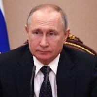 Russian TV Cuts Putin Mid Speech