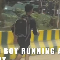 Boy runs home from work at midnight in Noida
