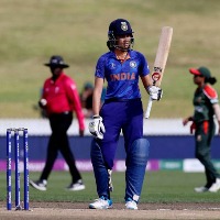 India women targets 230 runs to bangladesh