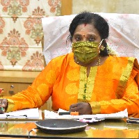 Governor Tamilisai expresses shock at the fire tragedy in Secunderabad