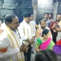 cm kcr visits kolhapur mahalakshmi ammavari temple