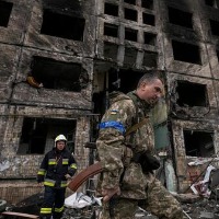 Ukrainian Army claims Russia wants to end war by May 9