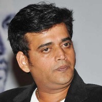 Actor Ravikishan brother passes away