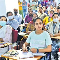 Telangana Govt To Provide Free Coaching and Stipend For Groups Aspirants