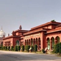 Aligarh Muslim University professor apologises for mythical references on rape in class