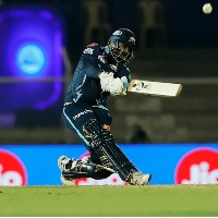 IPL 2022: Rahul Tewatia hits two sixes in two balls as Gujarat beat PBKS in thriller